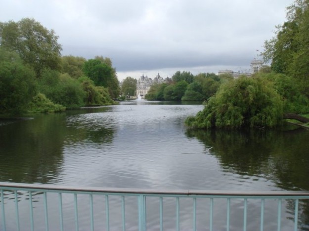 London2 London Photo Tour: River in London