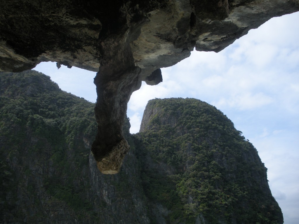 Rocky hanging ledge on Ko Phi Phi Leh, Thailand