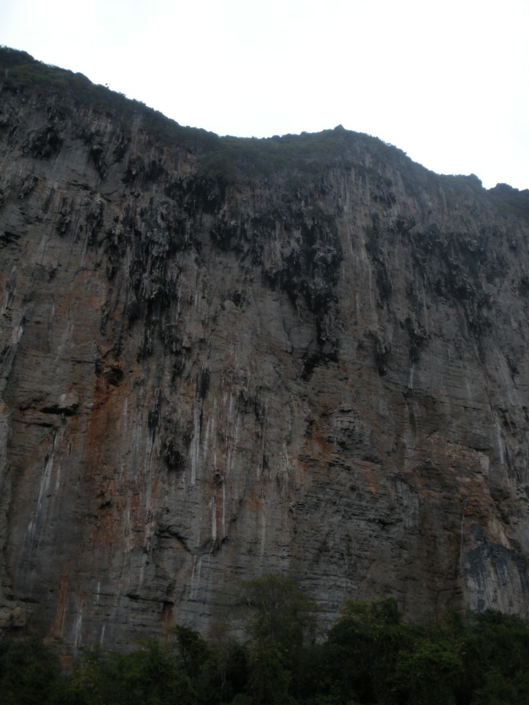 One of the rock walls on Ko Phi Phi Leh.