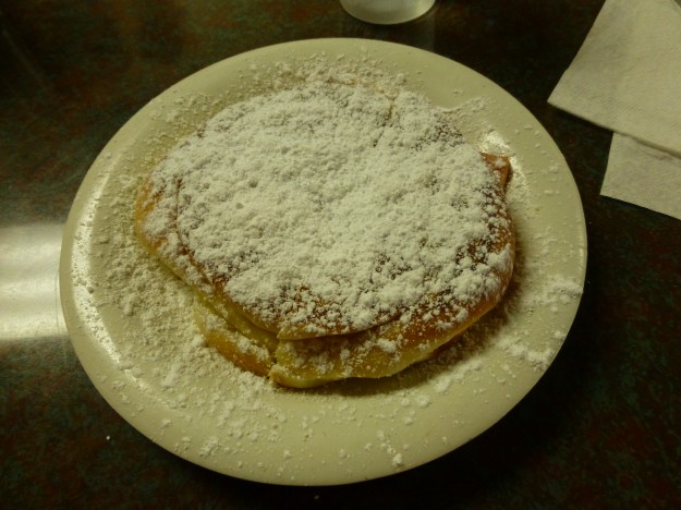 Cafeteria Mallorca, San Juan: A Mallorca is an ode to powdered sugar. 