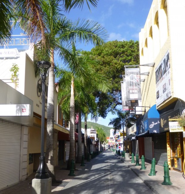 St. Maarten Taxi: Wandering the empty streets of Philipsburg before my taxi ride.