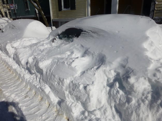 Photos of a Blizzard: Can you spot the two cars in this picture?