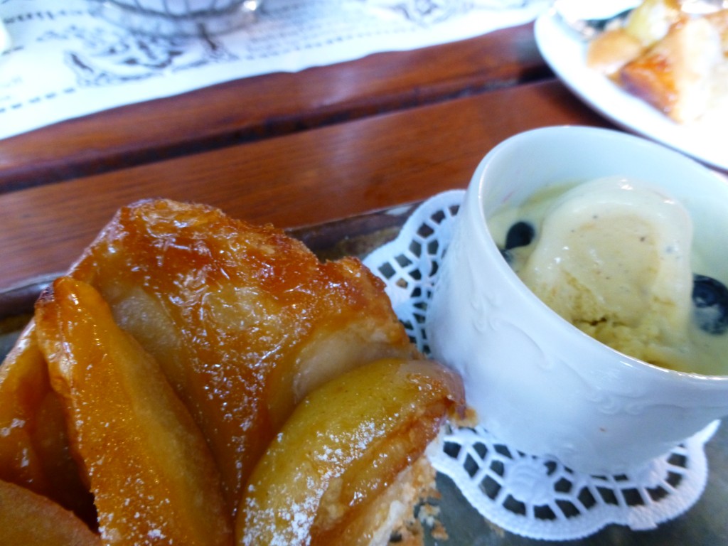 Yummy Apple Pie Puff Pastry treat served with ice cream at Zur Letzten Instanz.