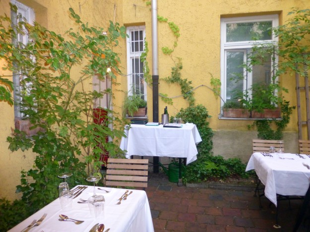 Broeding Restaurant's patio in Munich.