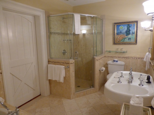 Bathroom at Cliffside Inn in the Carriage House room. 