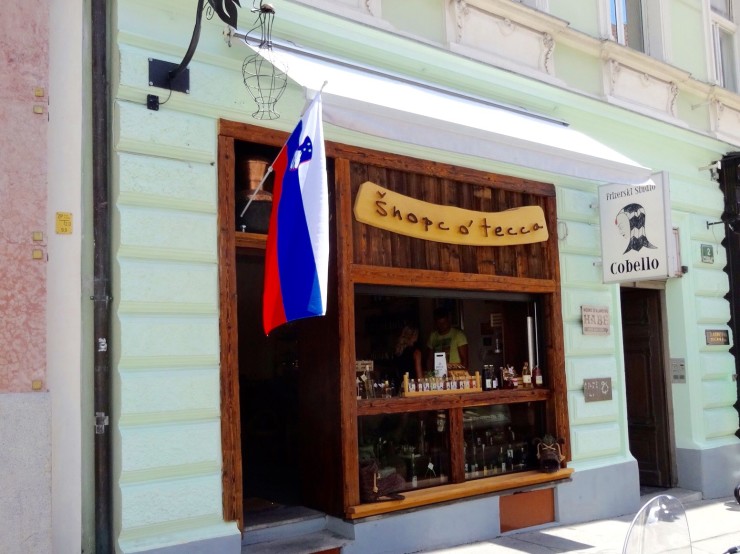 Šnopc o' tecca -- a specialty schnapps shop in Ljubljana