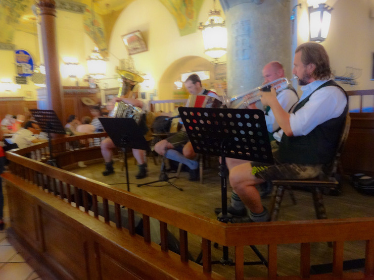 Live music at Hofbräuhaus beer garden in Munich.