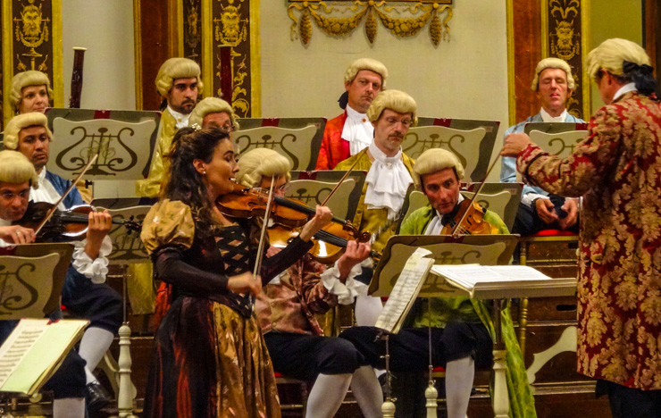 The first chair performer, standing and commanding the audience's attention (which wasn't hard to get) at Musikverein in Vienna. 