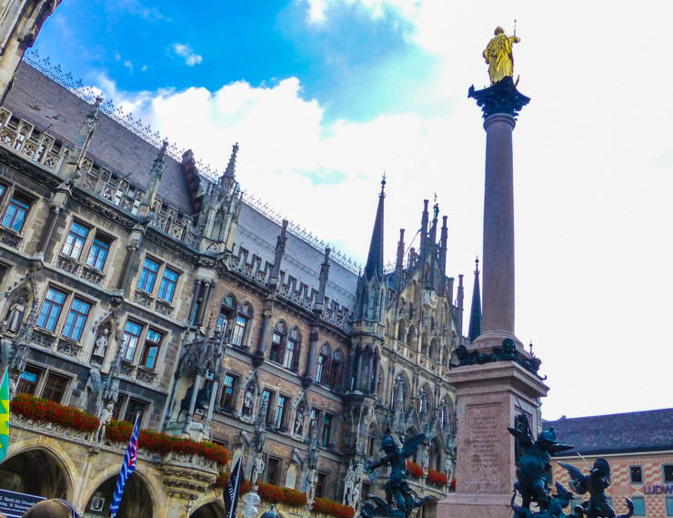 Munich's Marienplatz: The Column of Mary is located in the central part of Marienplatz Square. 