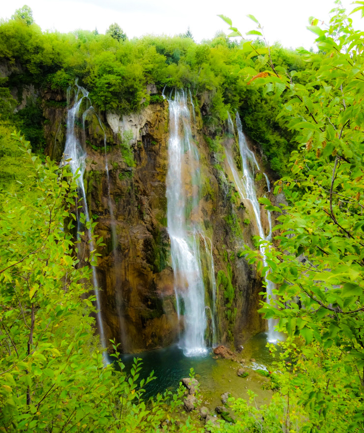 The towering Veliki Slap Falls in Plitvice Lakes. 