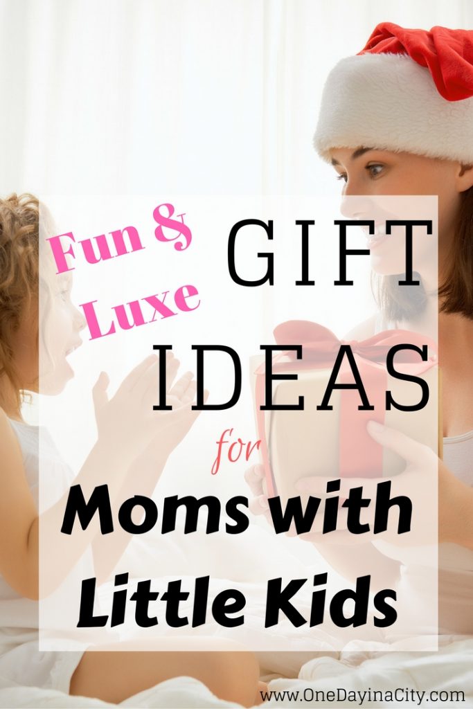 Gift Guide for Mom of Little Kids put together by a mom of a toddler. Gift ideas include creative gift baskets, luxurious items for some pampering, and other mom must-haves gifts. 