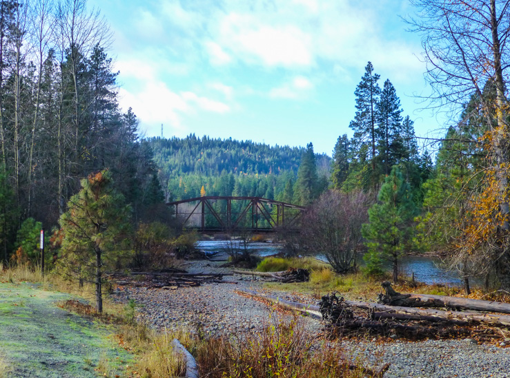 Cle Elum River and Bridge on Suncadia Hiking Trail