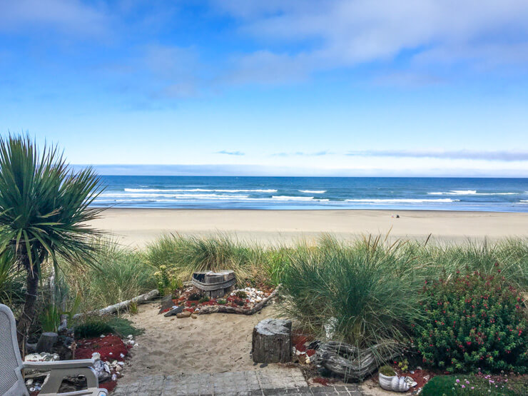 Rockaway Beach Oregon has many vacation rental options. 