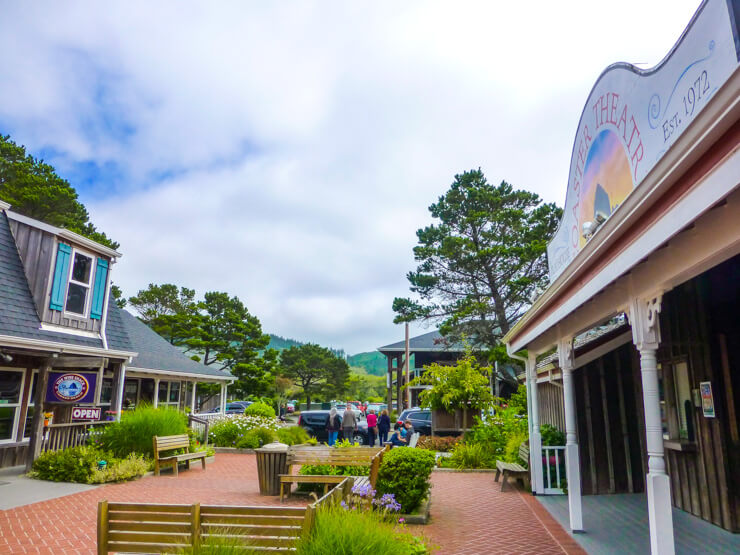 Little square off the main street in Cannon Beach. 