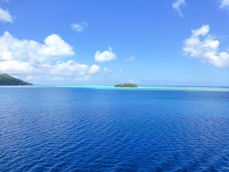 The lagoon of Bora Bora...pretty much the opposite of clutter.