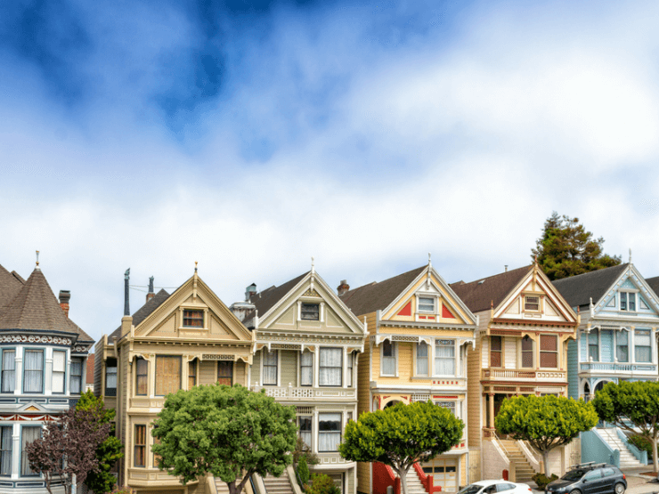 San Francisco one day tour should include seeing the Painted Ladies