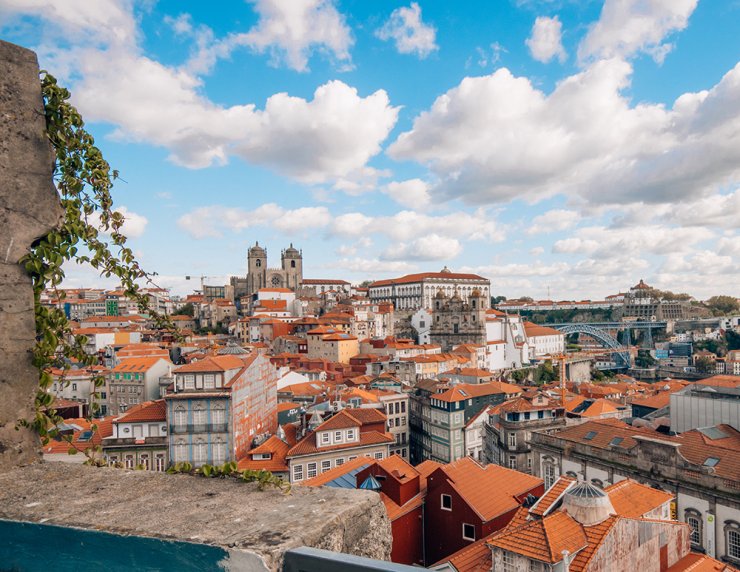 Miradouro da Vitoria Scenic Lookout Point in Porto, Portugal