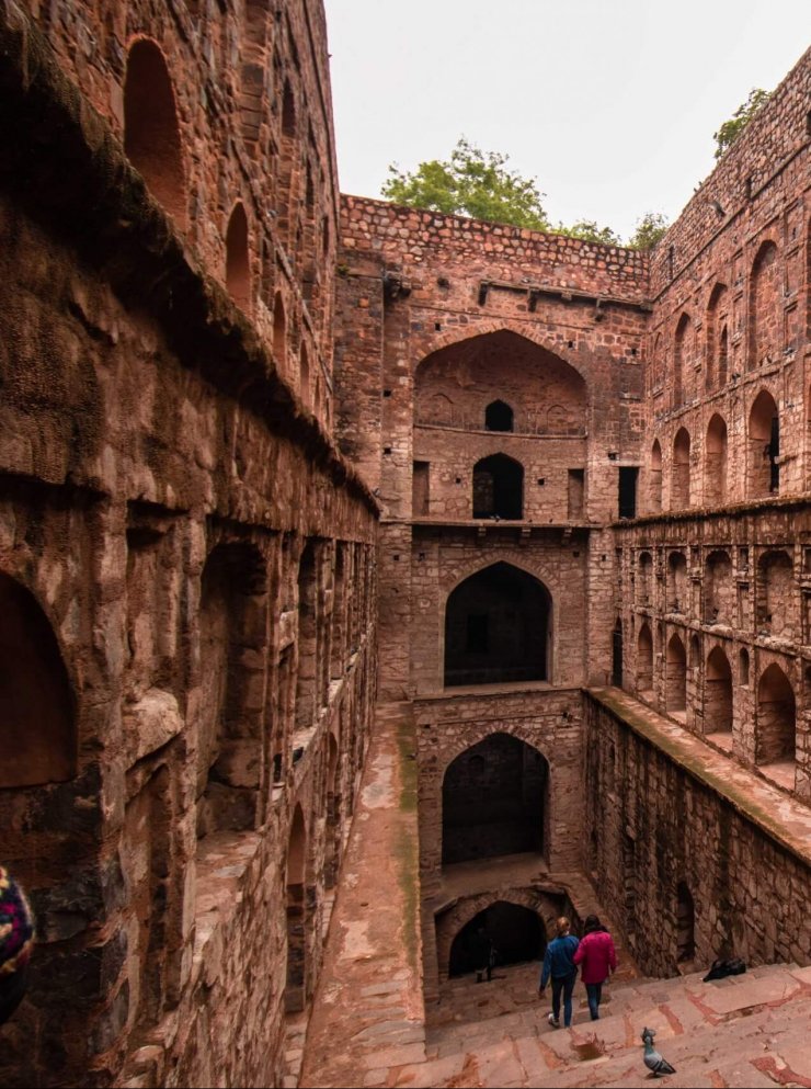 Walking down the steps in Agrasen ki Baoli.