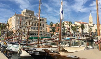 A local shares the best day trips from Toulon to do to experience beautiful villages and islands in the South of France, plus hidden gems.