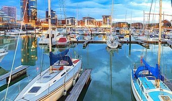 Looking for the top things to do in Southampton when short on time? This One Day in Southampton itinerary written by an expert has you covered. Find out the must-see sites plus the best places to stay near the city center and cruise terminal.