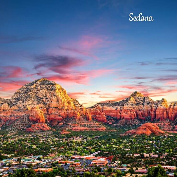 Sedona Arizona is one of the most beautiful places in the southwest and can be visited on a day trip from Phoenix.