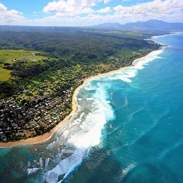 Powerful coastline of the North Shore of Oahu.