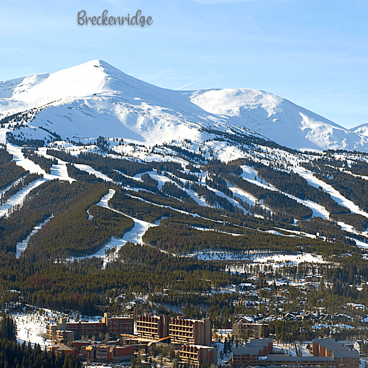 The mountain view in Breckenridge make it an amazing winter getaway for your family. 